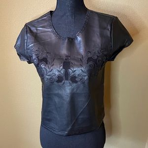 Romeo and Juliet COUTURE Black faux leather top Size Small